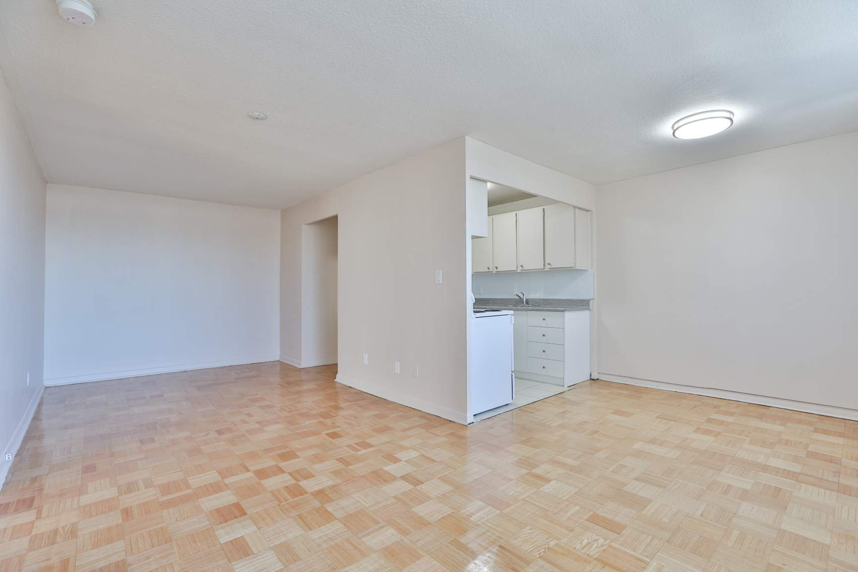 2 Bedroom Apartment for Rent - 2223 Eglinton Avenue East, Toronto, ON 4