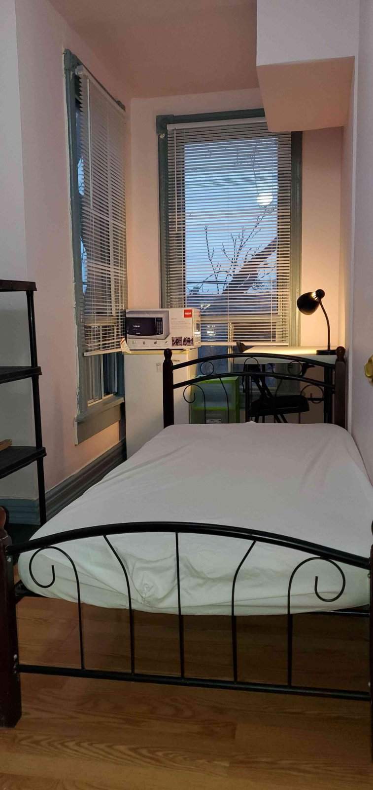 Room in House for Rent - Dundas St E, Toronto, ON 2
