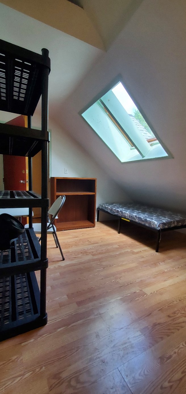 Room in House for Rent - Dundas St E, Toronto, ON 3
