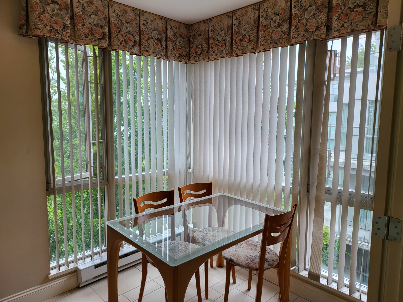 3 Bedroom Apartment for Rent - 618 W 45th Ave, Vancouver, BC 3