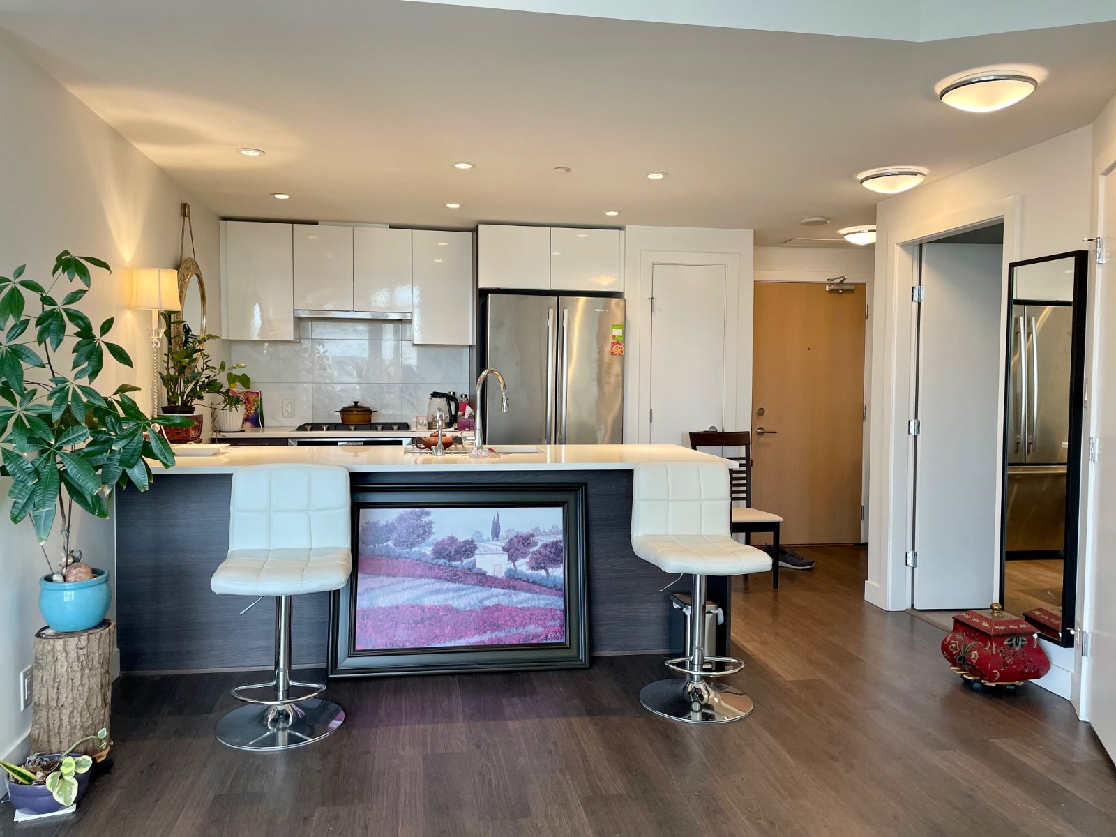 2 Bedroom Apartment for Rent - 3557 Sawmill Cres, Vancouver, BC 2