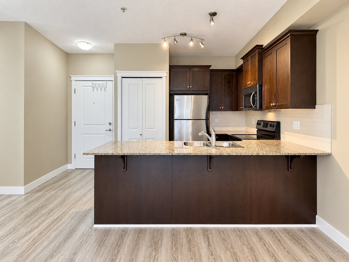 2 Bedroom Apartment for Rent - 17712 57A Ave, Surrey, BC 4