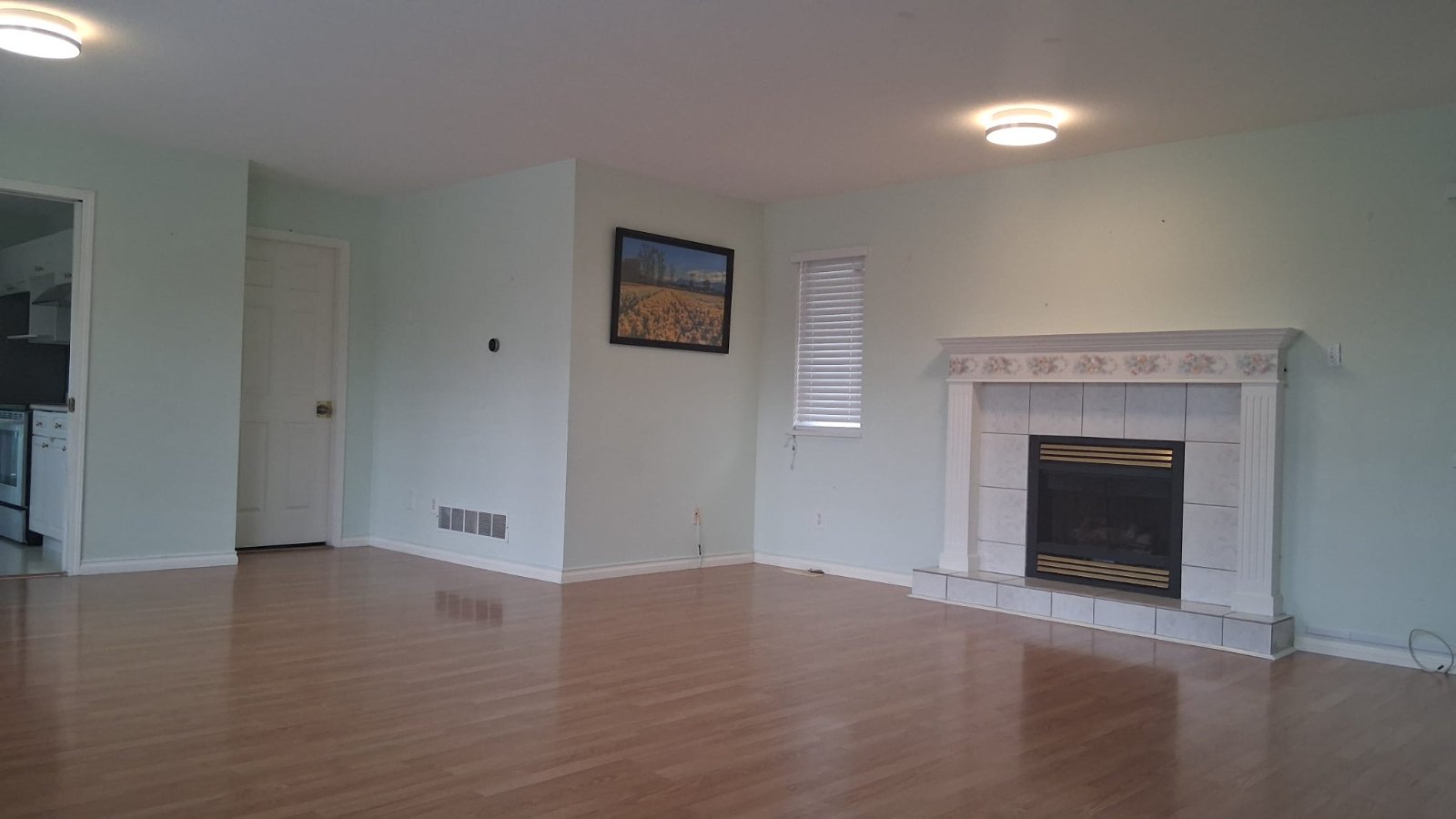 3 Bedroom Private Suite for Rent - Oxford St, Port Coquitlam, BC 4