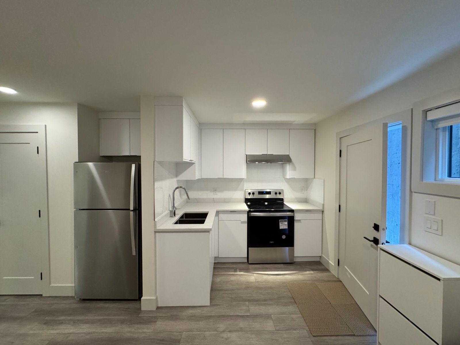 2 Bedroom House for Rent - Dunkirk Ave, Coquitlam, BC 2