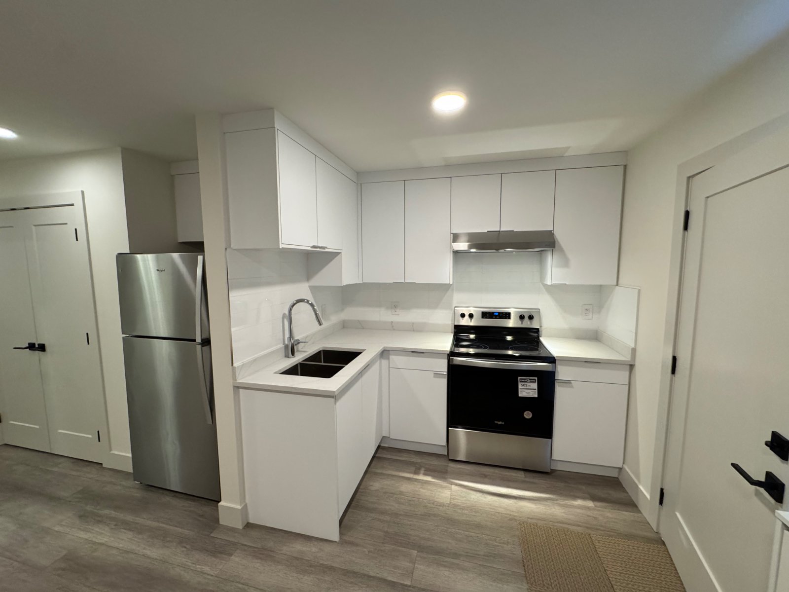 2 Bedroom House for Rent - Dunkirk Ave, Coquitlam, BC 5